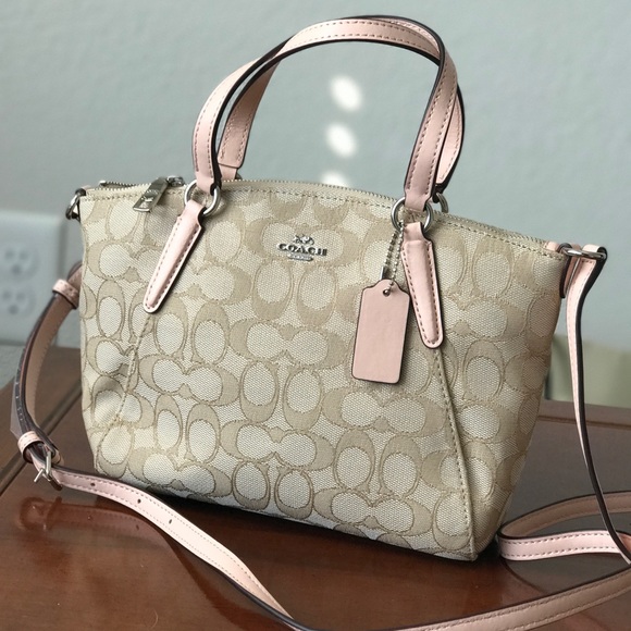 mini kelsey satchel in signature jacquard